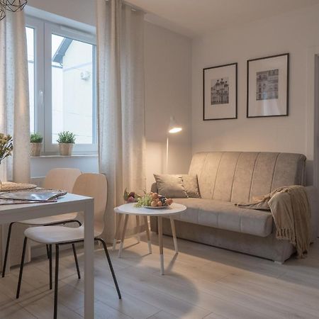 Apartament Clever 1 Kamienica Grochow Warschau Buitenkant foto